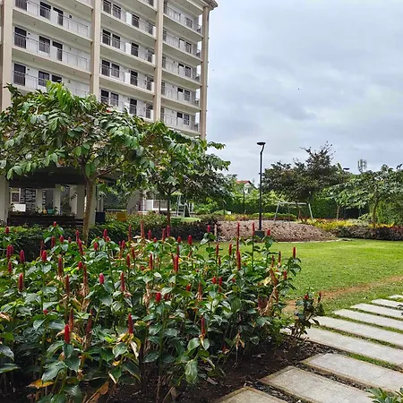 luxury 2BR condo Near NAIA