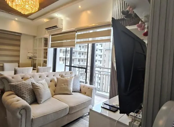 Luxury 2br Near Naia 公寓式飯店